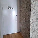 Mariposa, With Balcony, Private Parking In The Garage, Near The Biggest Shopping Center Mall Of Apartman