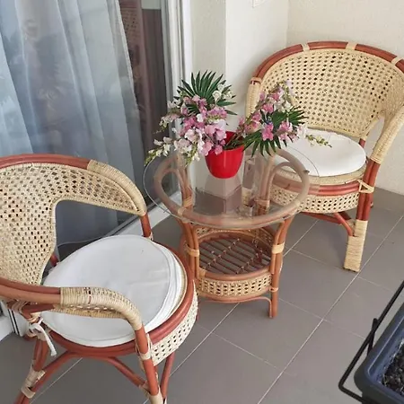 Mariposa, With Balcony, Private Parking In The Garage, Near The Biggest Shopping Center Mall Of Apartman Split