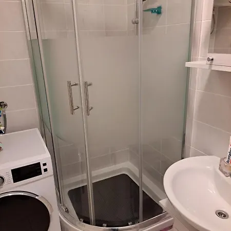 Daire Mariposa, With Balcony, Private Parking In The Garage, Near The Biggest Shopping Center Mall Of *